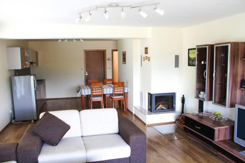 High Tatras Apartment With An Amazing View โนวาเลสนา ภายนอก รูปภาพ