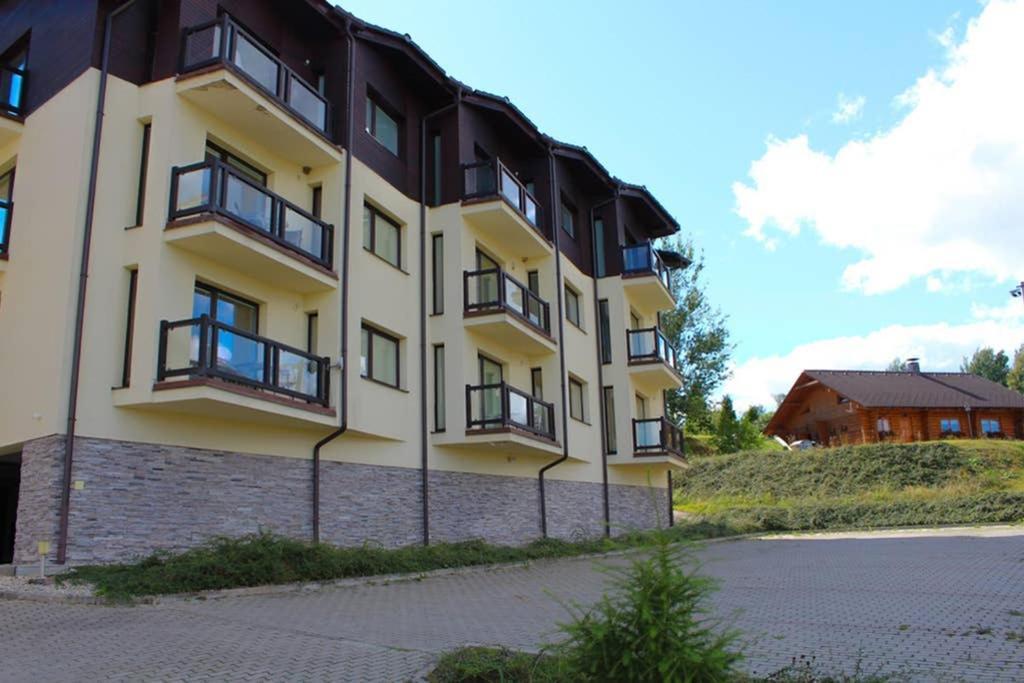 High Tatras Apartment With An Amazing View โนวาเลสนา ภายนอก รูปภาพ
